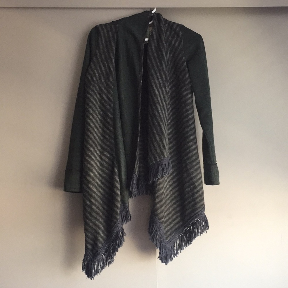Anthropologie green sweater